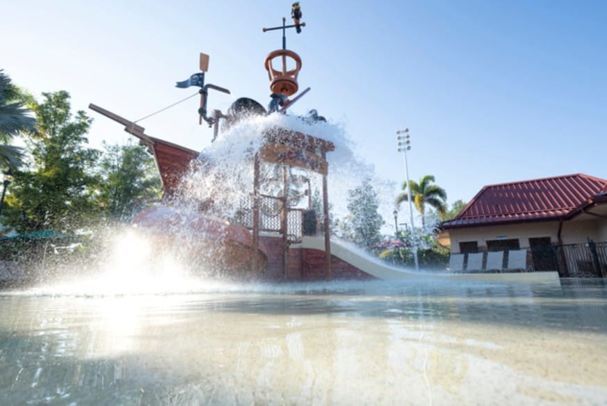 The splash play area at Caribbean Beach Resort, near Fuentes del Morro