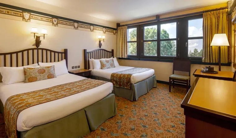 A standard room at Sequoia Lodge (source: disneylandparis.com)